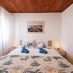 Stone House On The Waterfront In Jezera, Murter Island בית נופש *