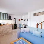 Stone House On The Waterfront In Jezera, Murter Island בית נופש יזרה