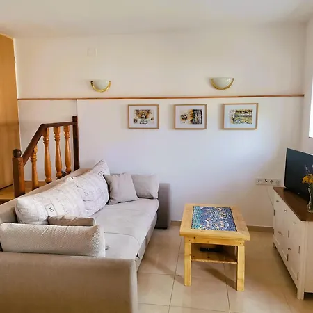 Charming Traditional Townhouse - Kata