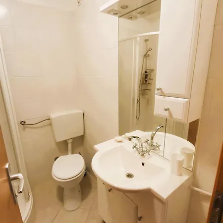 Holiday home Charming Traditional Townhouse - Kata Jezera
