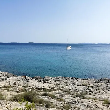 Holiday home Stone House On The Waterfront In Jezera, Murter Island *