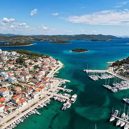 Holiday home Stone House On The Waterfront In Jezera, Murter Island Jezera