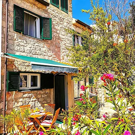 Stone House On The Waterfront In Jezera, Murter Island Ferienhaus Jezera