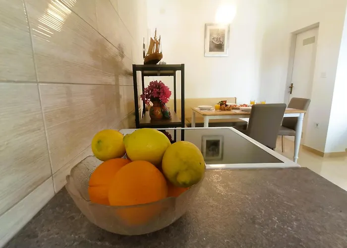 Charming Traditional Townhouse - Kata *