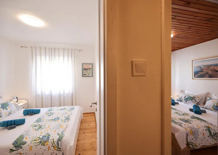 Stone House On The Waterfront In Jezera, Murter Island Jezera