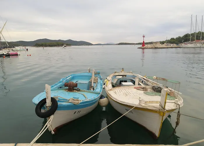 Holiday home Stone House On The Waterfront In Jezera, Murter Island Jezera