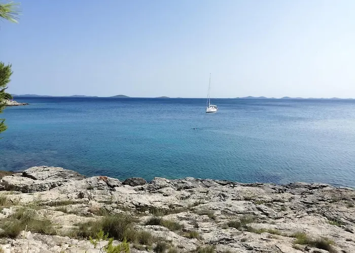 Holiday home Stone House On The Waterfront In Jezera, Murter Island *